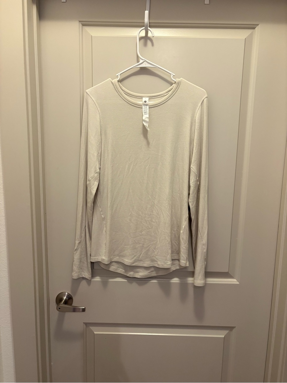 lululemon athletica Long Sleeve Crew in Off-White size 12
